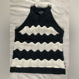 Tommy Hilfiger sleeveless sweater size large.